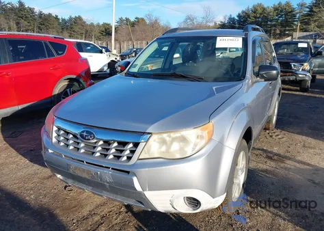 2012 Subaru Forester 2.5X из США, поврежденный, VIN JF2SHABC8CH421423